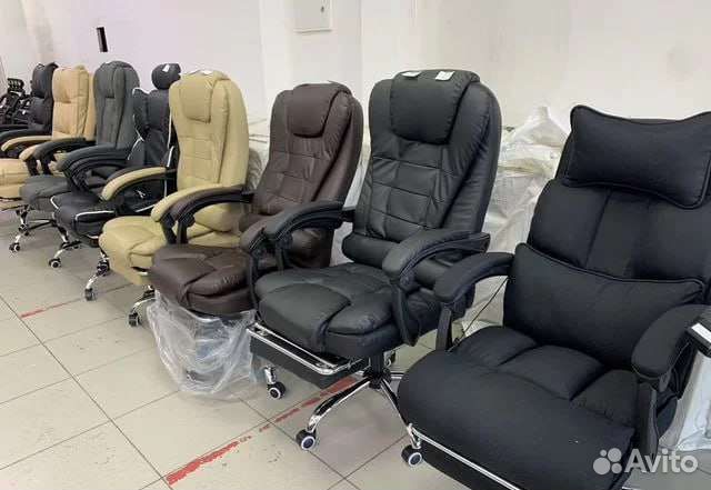 Офисное кресло руководителя новое