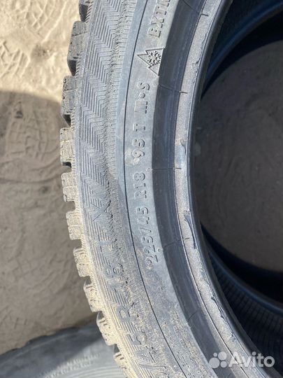 Gislaved Euro Frost 2 225/45 R18