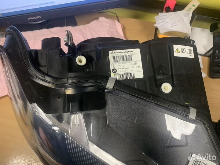 Биксеноновая фара Правая F25, F26