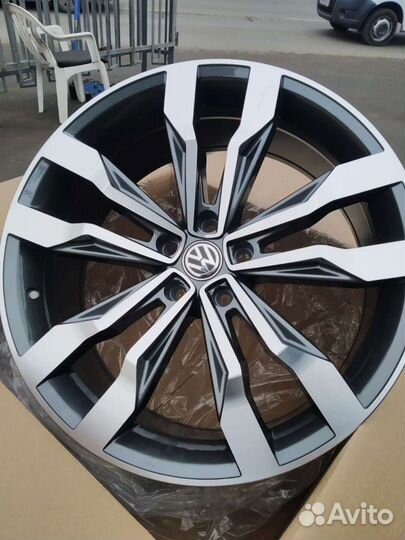 Диски на volkswagen tiguan r18 5х112 новые