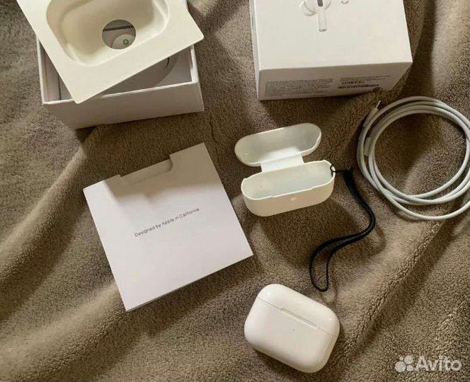 Airpods про