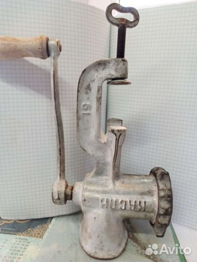 Мясорубка ручная