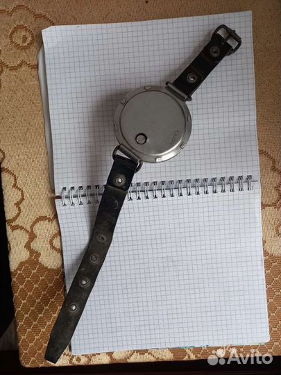 Компас старинный для водолаза