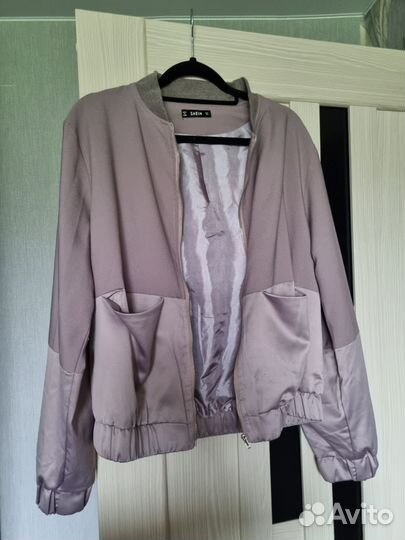 Ветровка женская