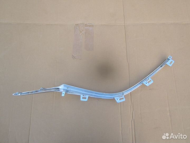 Хром решётки радиатора лев Аналог Mazda 3 BM 13-15