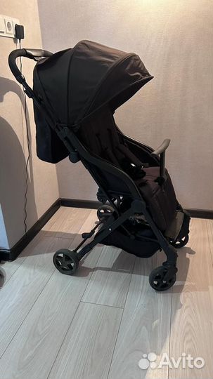 Коляска прогулочная