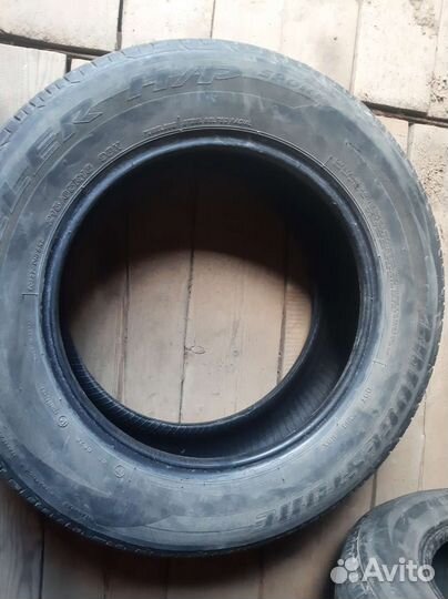 Bridgestone Dueler H/P Sport 215/65 R16 98H