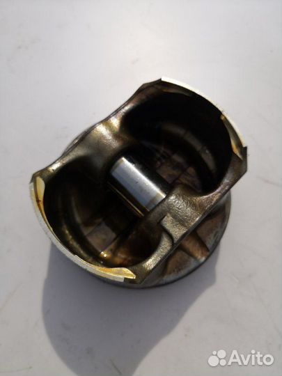 Поршень Bmw 3-Series E46 N42B20 2002