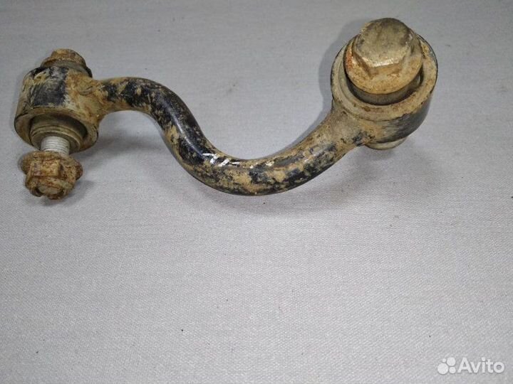 Стойка заднего стабилизатора задняя правая Nissan