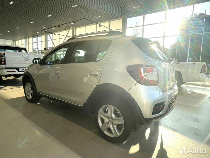 Renault Sandero Stepway 1.6 AT, 2018, 110 300 км