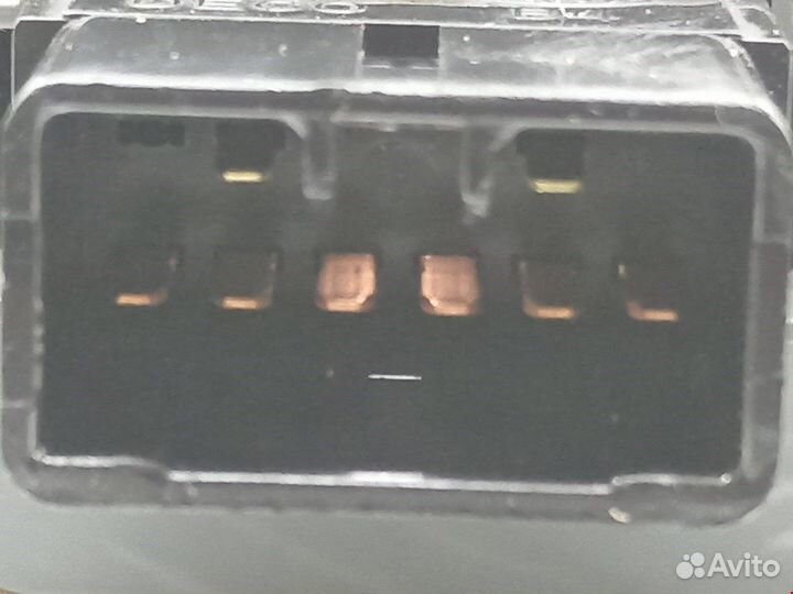 Кнопка для Hyundai-KIA Carens 2 (UN)