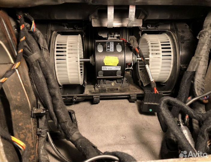 Ремонт моторчика печки Infiniti