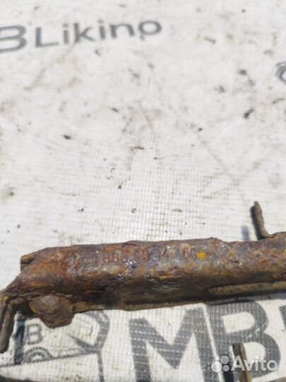 Кронштейн бампера передний Mercedes W221 Rest