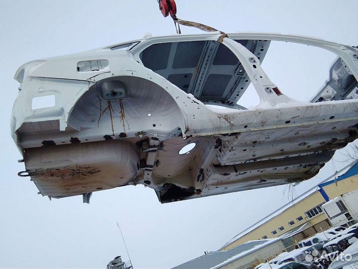 Продам кузов по частям Лада Веста 2020г