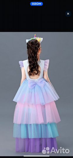 Платье для девочки со шлейфом 140-146