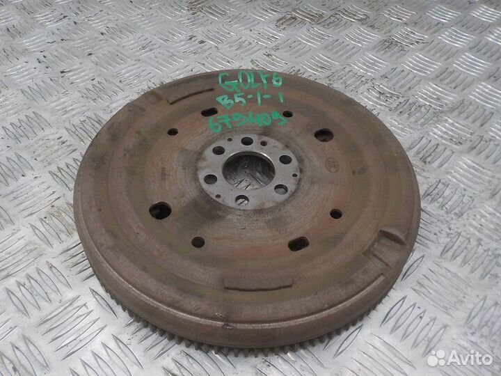 Маховик Volkswagen Golf