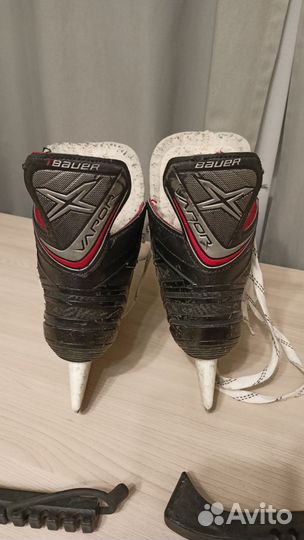 Хоккейные коньки бауэр Vapor x 300