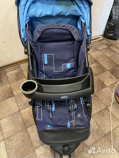 Прогулочная коляска