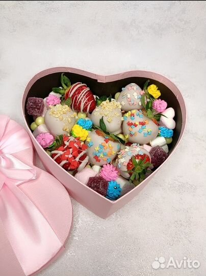 Клубника в шоколаде и маршмеллоу