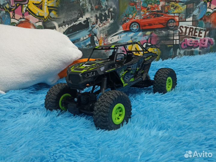 Машина монстр трак