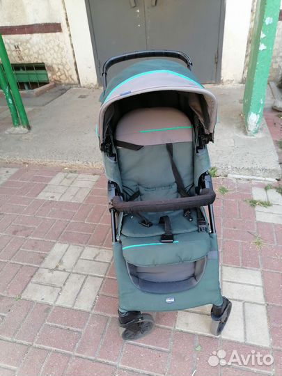 Прогулочная коляска chicco