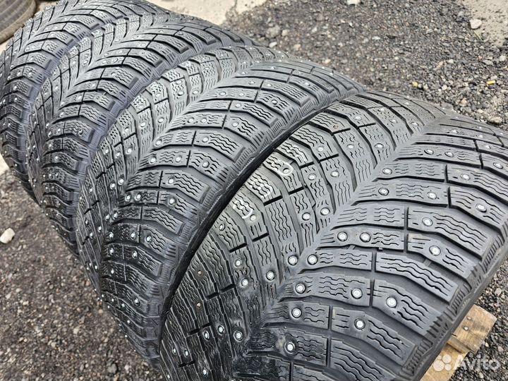 Michelin X-Ice North 4 255/35 R19 96H