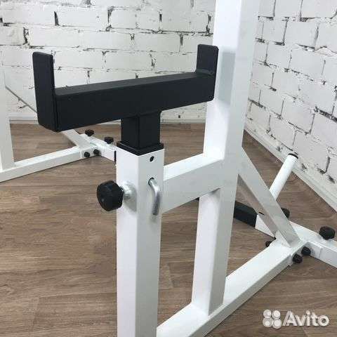 Стойка для штанги: для приседаний и жима лежа