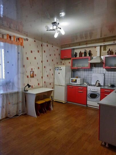2-к. квартира, 80 м², 3/10 эт.