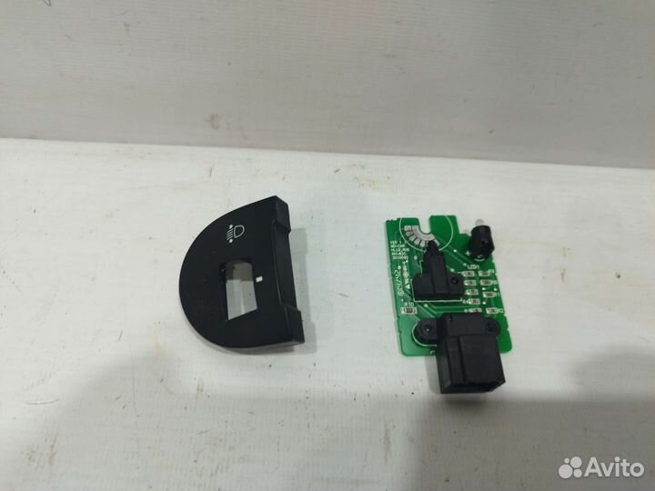 Кнопка освещения панели приборов Kia Cerato 3