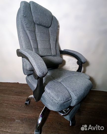 Компьютерное кресло из ткани с вибромассажем