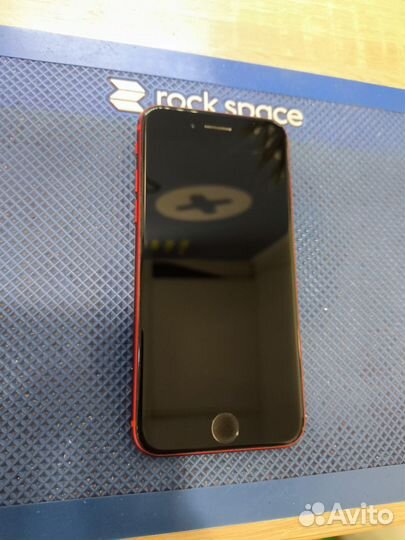 iPhone SE (2020), 64 ГБ
