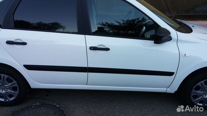 Молдинги на двери Гранта, Калина,Датсун