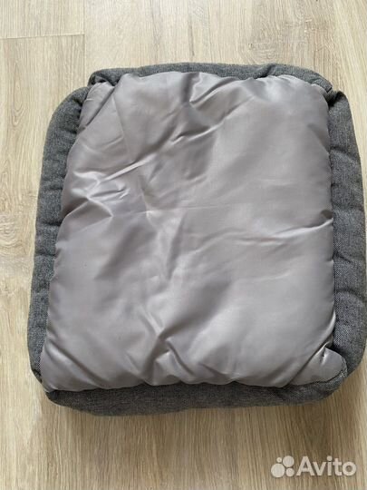 Лежанка для собак