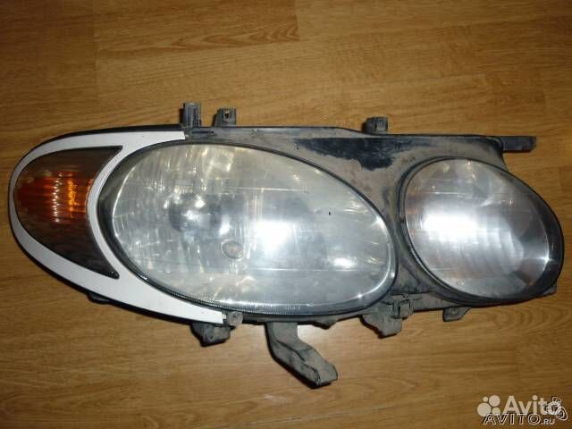 Фара для тайоты эстима