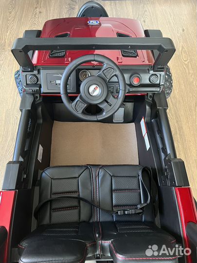 Детский электромобиль