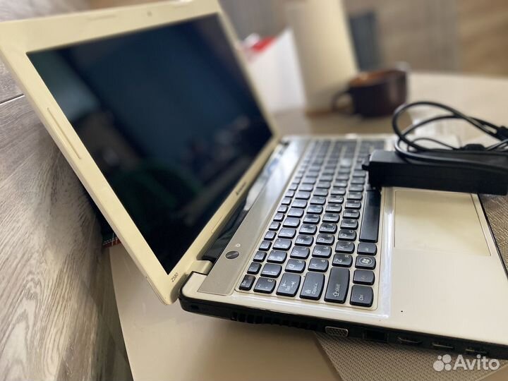 Ноутбук lenovo