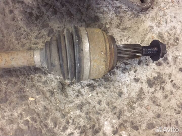 Jeep grand Cherokee wk2 2014 привод задний (полуос