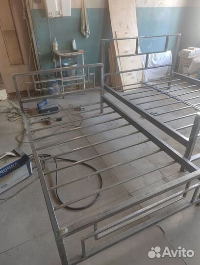 Кровать из металла 180х200