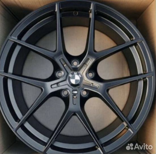 Диски r18 Разноширокие 5 120 на Bmw f30 f10