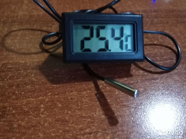Мини-датчик температуры с цифровым ЖК экраном