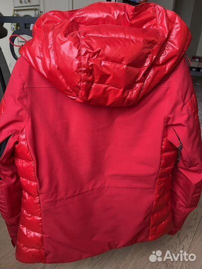 Горнолыжная куртка женская