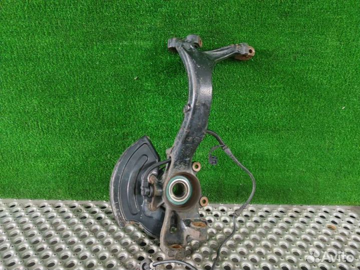 Кулак поворотный правый Audi A6 2000 Б\У