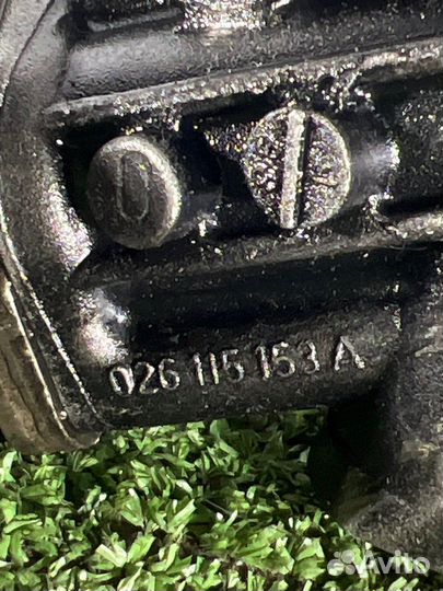 Масляный насос Volkswagen T4 1995