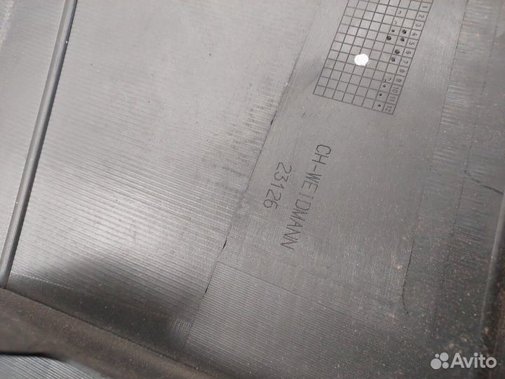 Жабо под дворники Audi A6 (C5)