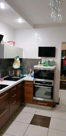 3-к. квартира, 99 м², 8/10 эт.