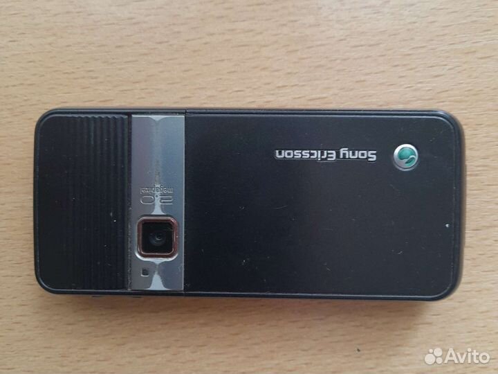 Телефон Sony Ericsson G502
