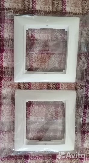 Розетка для внутреннего монтажа без заземления