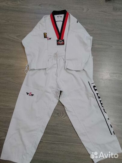 Форма для тхэквондо