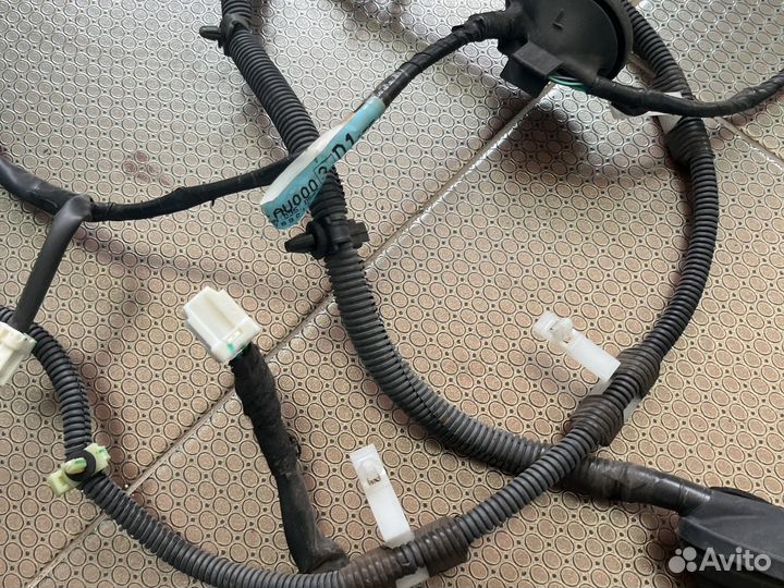 Коса двери передней Nissan Primera P12