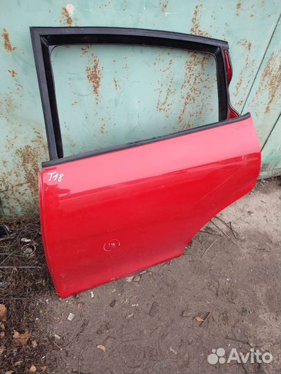 Задняя левая дверь Seat Leon 2